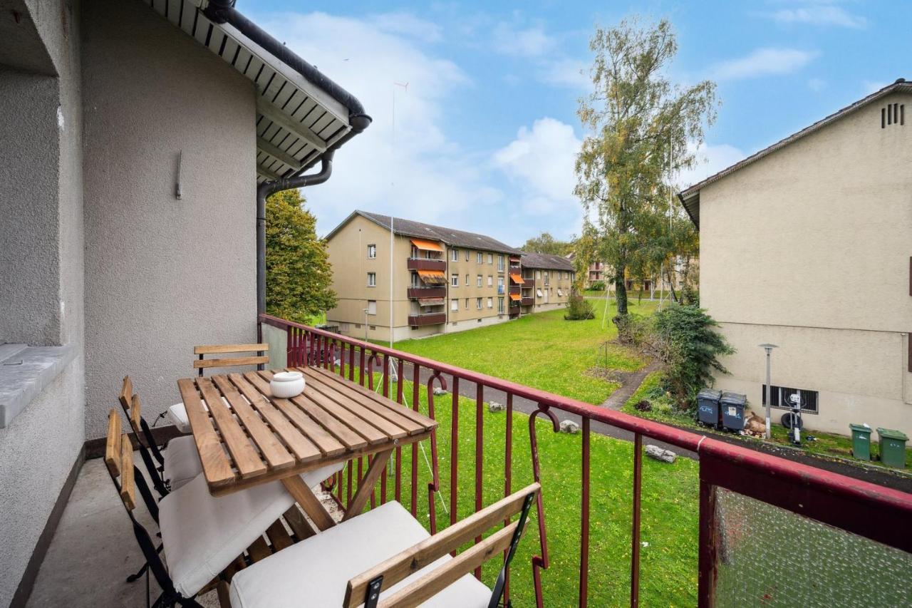 Ferienwohnung Altwiesenstrasse 144 Zürich Exterior foto