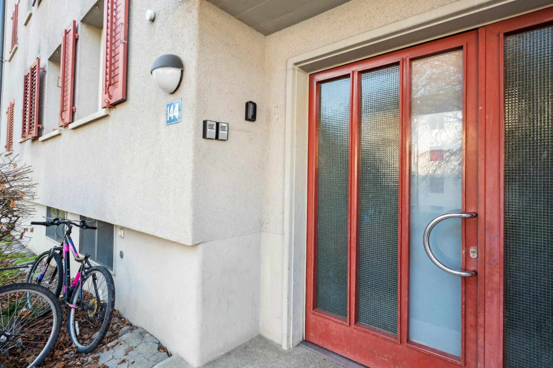 Ferienwohnung Altwiesenstrasse 144 Zürich Exterior foto