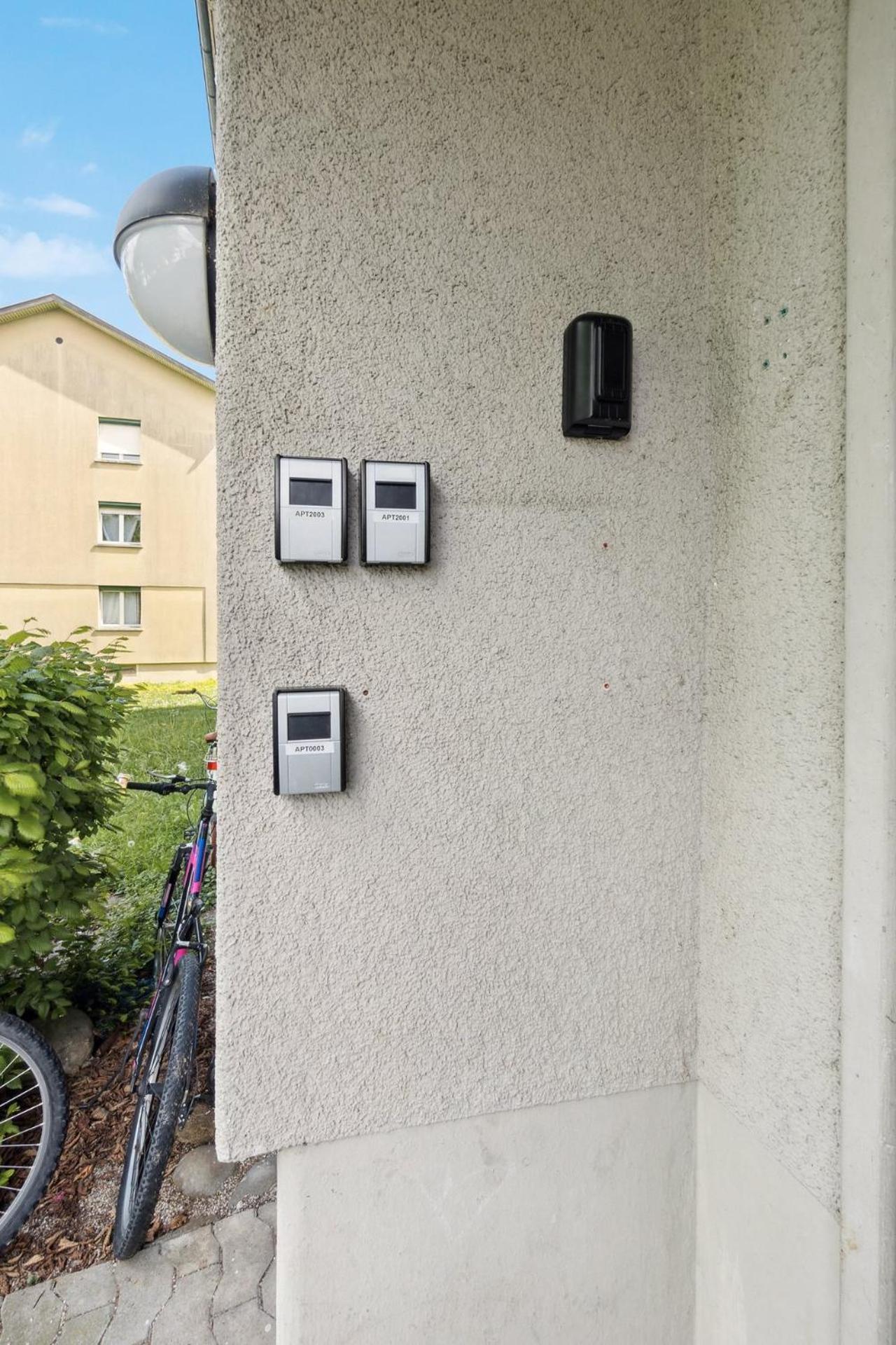 Ferienwohnung Altwiesenstrasse 144 Zürich Exterior foto